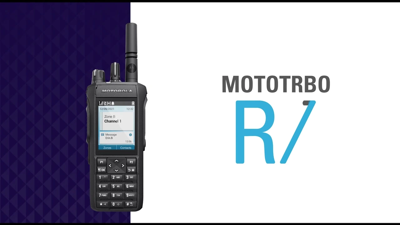 MOTOTRBO R7 对讲机正面与产品名称，制造工艺视频真实截帧